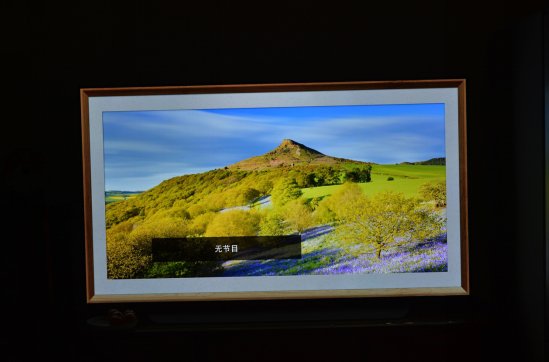 LG OLED C8电视评测：3.9mm超薄机身 搭配动感应遥控器